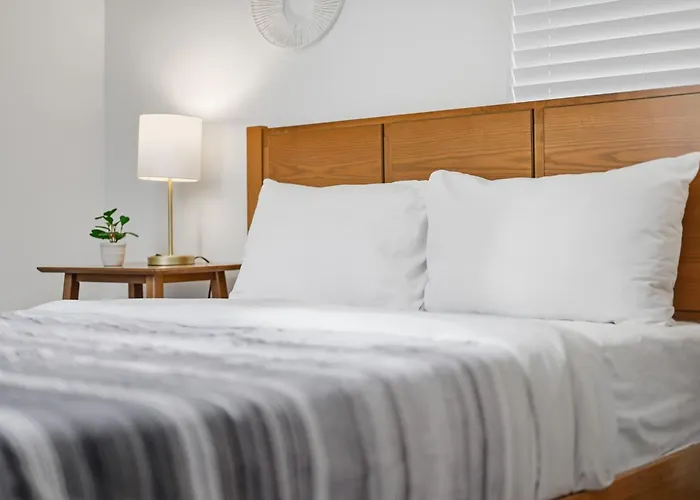Dormont 1b Stylish And Modern 1 Bedroom Apartment, Free Street Parking Apartamento