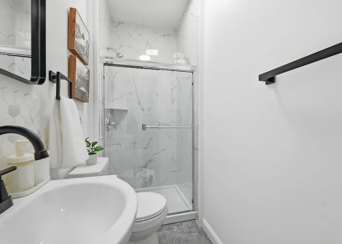Dormont 1b Stylish And Modern 1 Bedroom Apartment, Free Street Parking Apartamento *