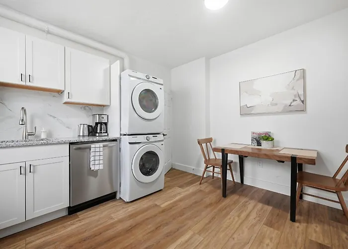 Dormont 1b Stylish And Modern 1 Bedroom Apartment, Free Street Parking Pittsburgh