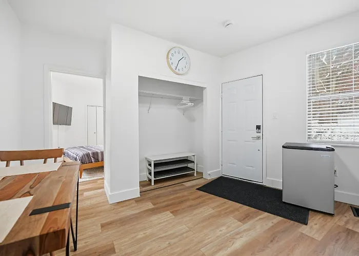 Apartamento Dormont 1b Stylish And Modern 1 Bedroom Apartment, Free Street Parking *